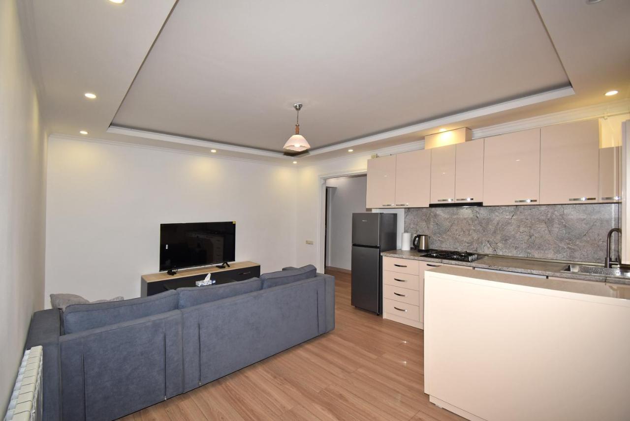 יירבאן 19Tumanyan Excellent Apartment In The Centre Of Capital מראה חיצוני תמונה